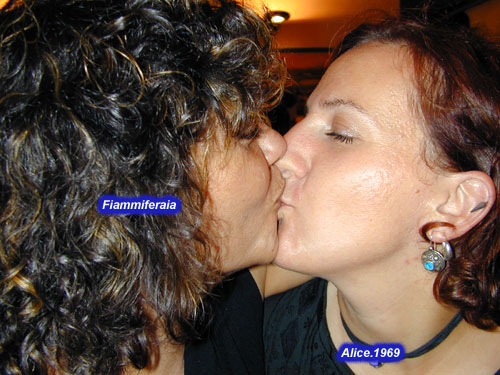 033_alice_fiamma_bacio.jpg